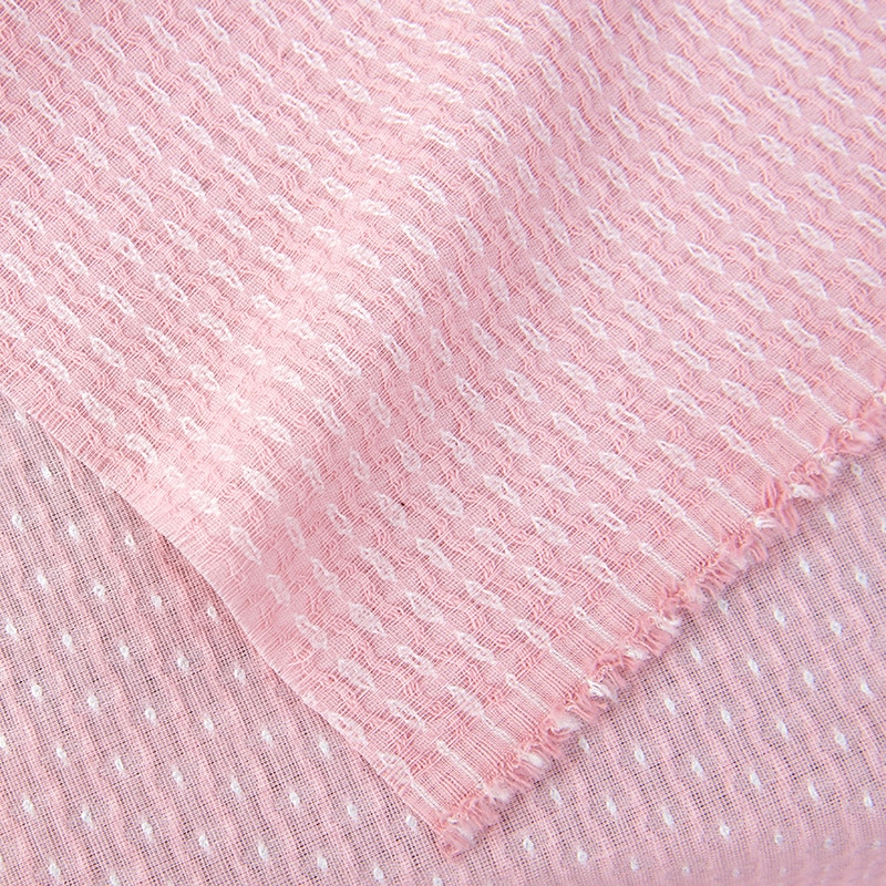 Symaterial i jacquardprickigt bomullstyg för liten flickklänning 45*150cm/ delar  w300020