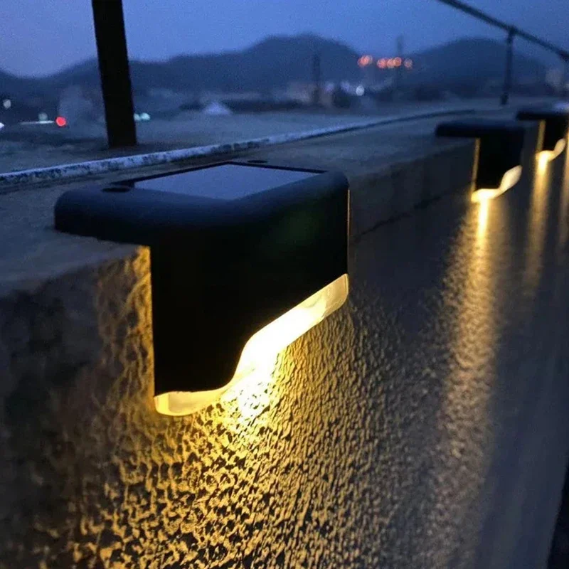 Lampy solarne LED Ogród na zewnątrz Balkon Klatka schodowa Ogrodzenie Balustrada Światła Dziedziniec Wodoodporne słoneczne zewnętrzne dekoracyjne kinkiety