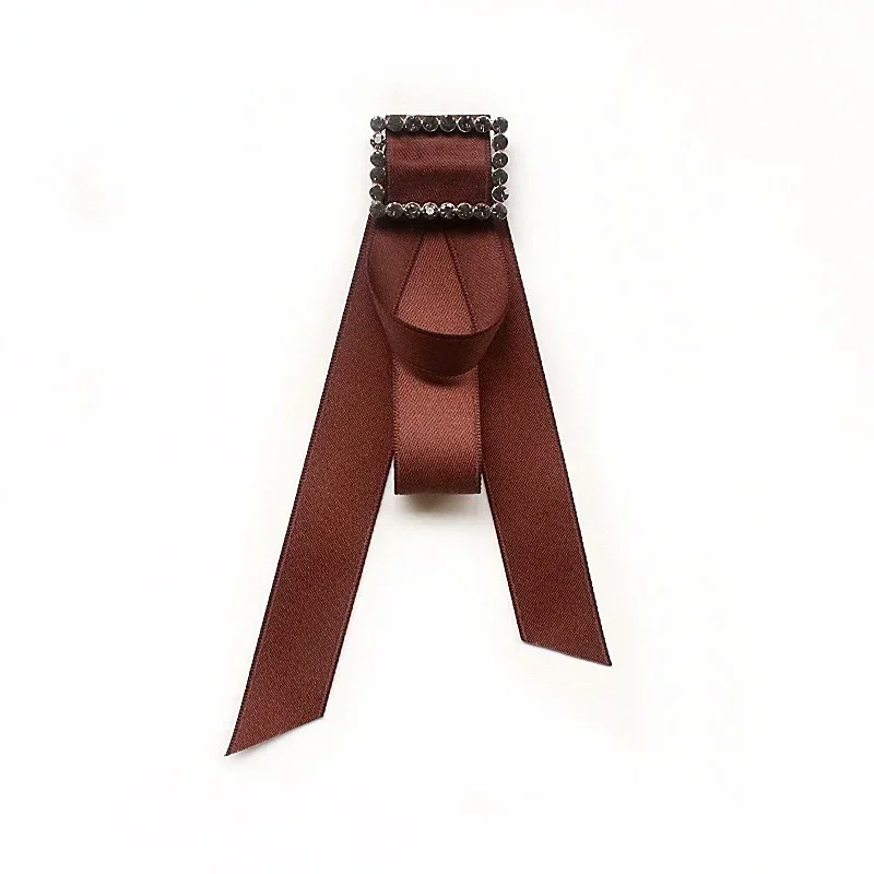 Retro Stof Strikje Strass Parel Kraag Pinnen voor Vrouwen Britse Stijl Handgemaakte Strik Stropdas Sieraden Accessoires: Donkergrijs
