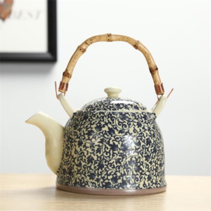 Théière en céramique chinoise traditionnelle peinte à la main, porcelaine bleue et blanche, théière haute température, bouilloire Kung Fu, ornements: 8