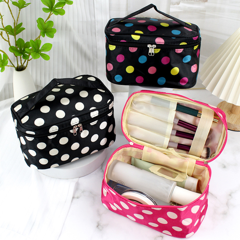Makeup Bag Portable Large Capacity Organizer Storage Box Advanced CarryOn Waterproof Wash Cute Sweet Handbag Simple Toiletry Bag