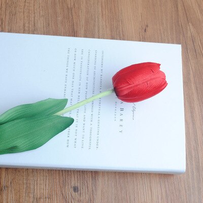 Rama de flor de tulipán Artificial con hojas verdes, suministros de de boda, flores artificiales para decoración del hogar, 60cm: Rojo