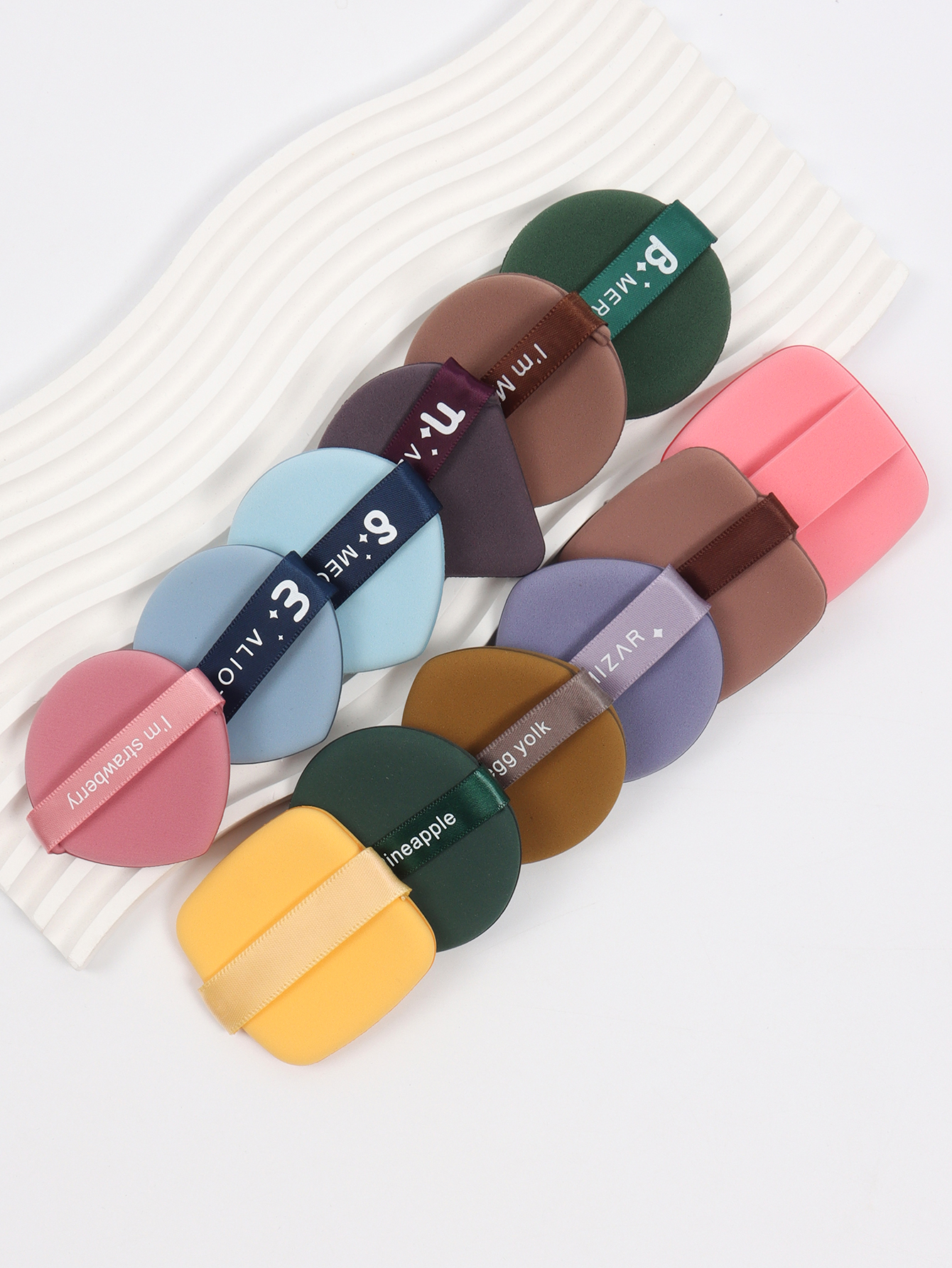 Bouffée de poudre à coussin d'air 10-20-30-50 sacs couleurs et formes aléatoires. Contient une bouffée de poudre à coussin d'air, une mélange d'éponges sans latex et: Nu