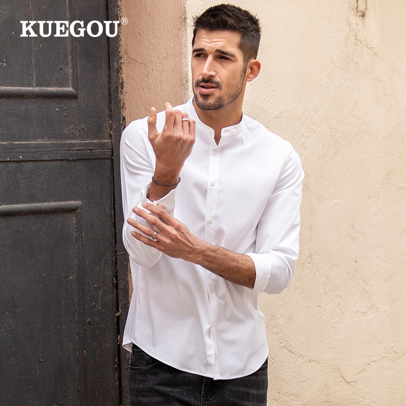 Kuegou bomuldstøj forår efterår mænds skjorter elastik stand-up krave mænd langærmet top plus størrelse hvid 3283