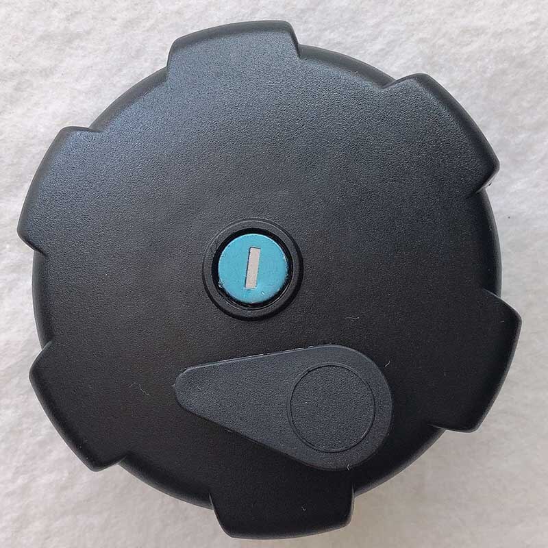 Car-Styling Automobiles Exterior Parts Filler Fuel Tank Cover Gas Cap A0004700405 for Benz Actros Truck with Key Lock