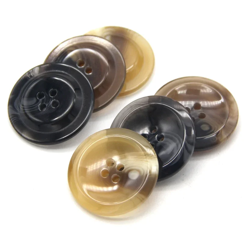 Botones marrones de cuerno Beige de resina esmaltada de 30mm para coser cárdigan para mujer, traje, abrigo, suéter, accesorios decorativos hechos a mano,