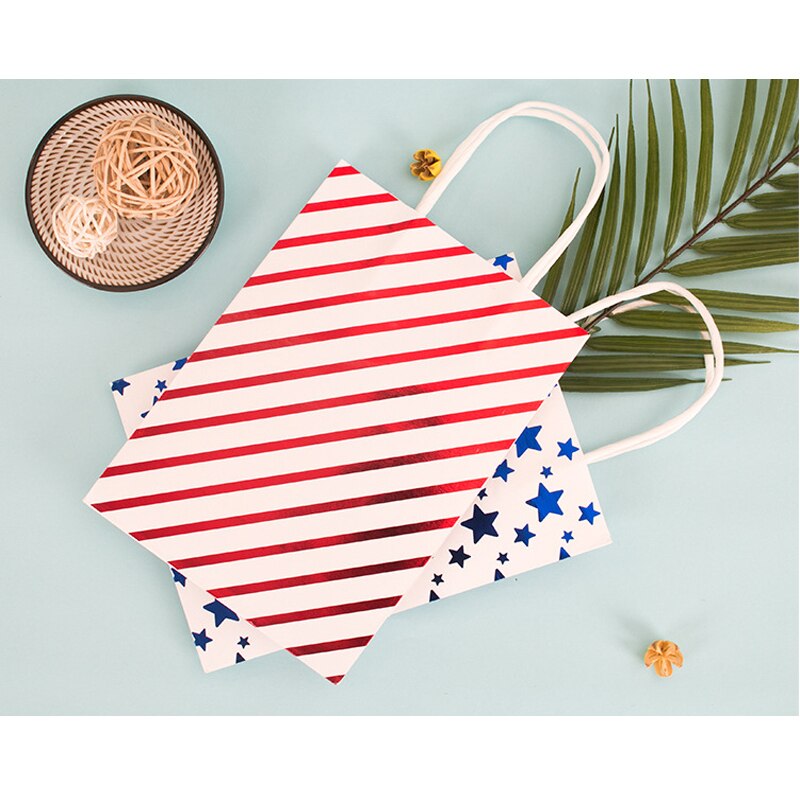 30pcs/lot Stars Striped Bag Paper Bags Birthday Wedding Party For With Handle 21*15*8cm