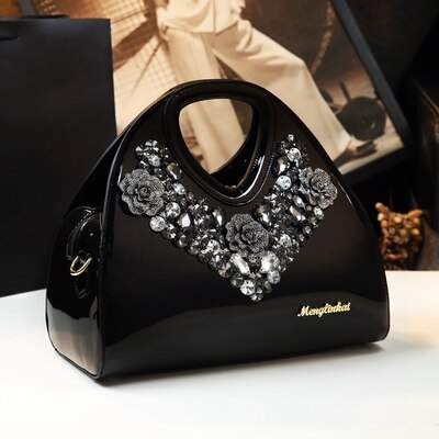 spring dumpling bag leather shoulder Messenger bag female middle-aged mother bag: Black