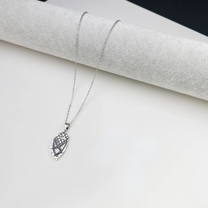 Halsband i rostfritt stål, arabisk karta, halsdukshänge, herrhalsband för kvinnor, mellanösternaccessoarer, europa och usa