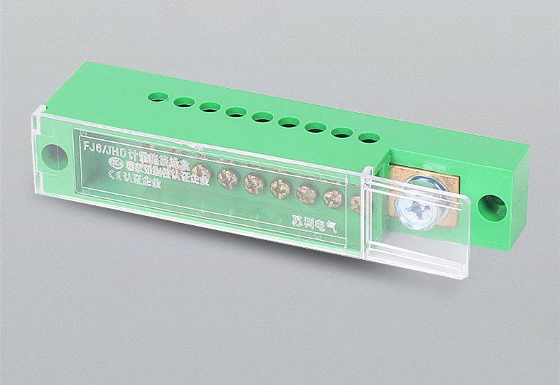Plastique ignifuge de bornier de fil d'armoire de dosage de boîte de jonction de séparateur unipolaire avec des accessoires électriques de couverture