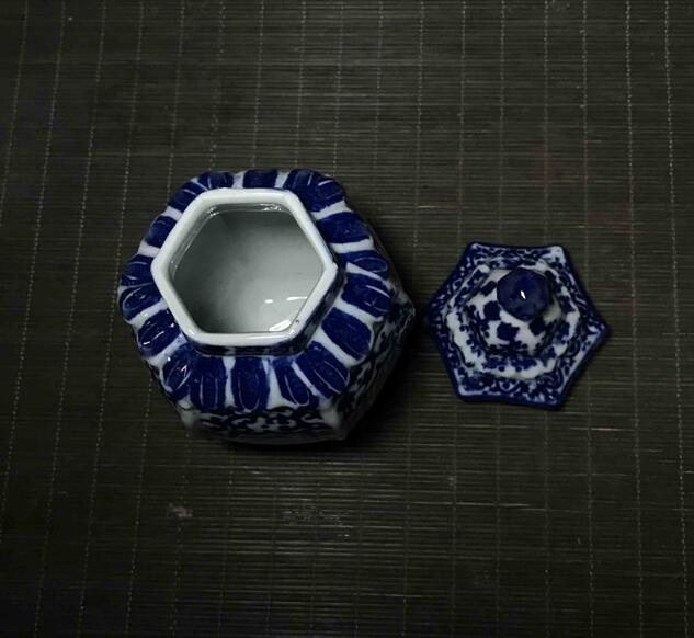 China Jingdezhen town blauw en wit porselein vaas