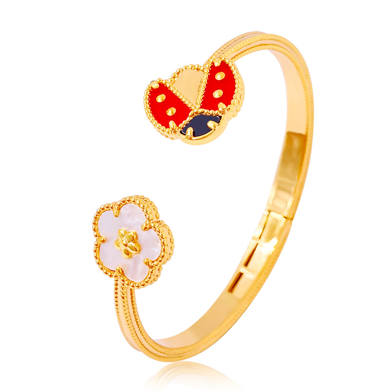 Bloem En Lieveheersbeestje Stijl Bangle Gold Kleuren Wit Shell Open Armband Voor Vrouwen Mode-sieraden Sets DB014