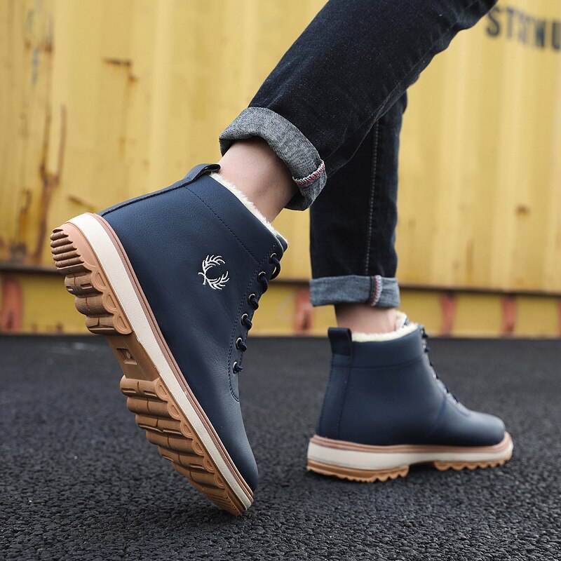 Black Chelsea Boots Men Pointed Comfortable Dress Boots Men Slip on Cheep Men's Leisure Shoes Zapatos Hombre Casual