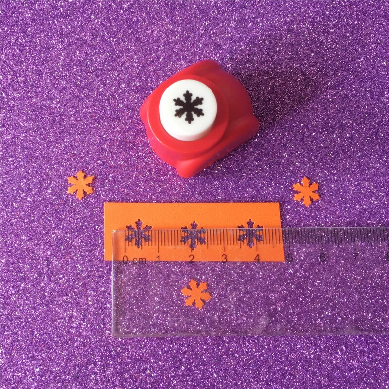 3/8 inch Snowflake craft punch DIY hole punch puncher Kids scrapbook paper cutter scrapbooking snow punches Embossing device