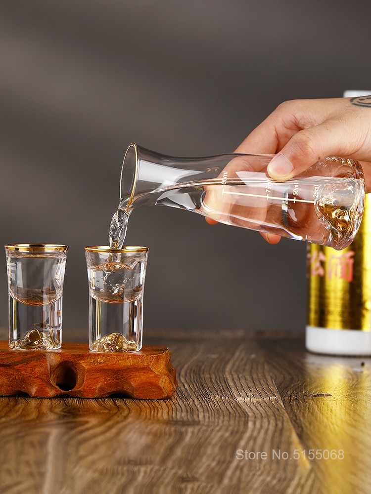 Top Grade Golden Mountain Liquor Shot Glass Wine Decanter Crystal Vodka White Spirit Gold Foil Dispenser Small Cups Wineglass