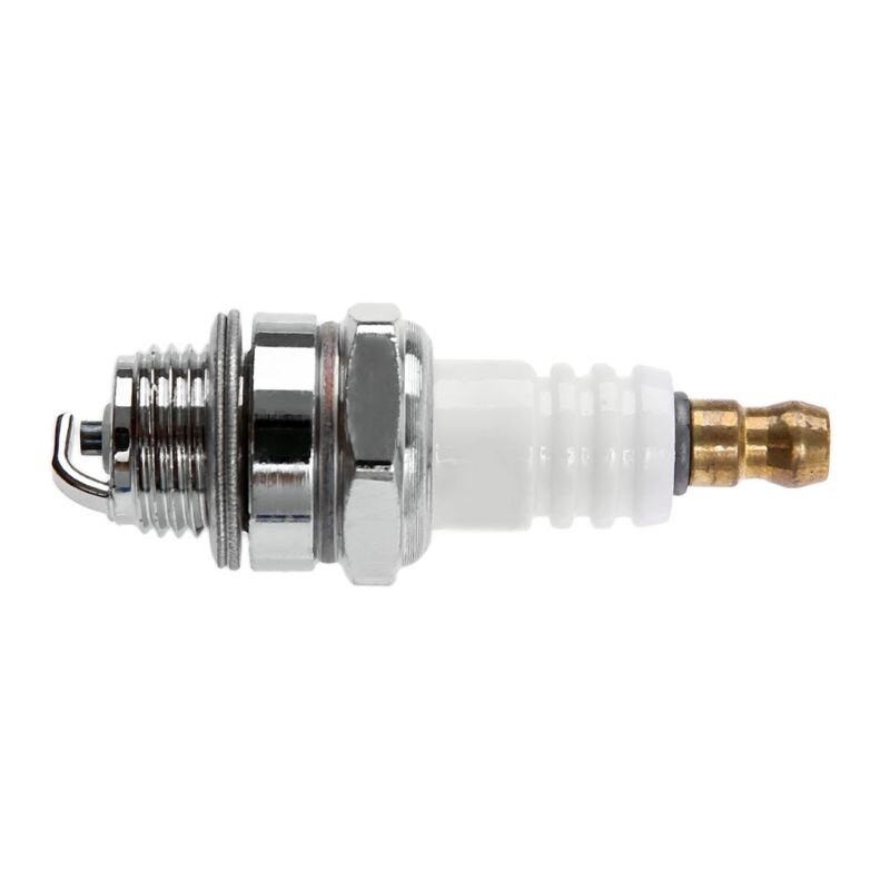 2Pcs 25cc 52cc 62cc Chainsaw Brush Cutter Spark Plug for 2 Stroke Engine MS180 MS250 MS070 Husquarna 365 Trimmer 260 430