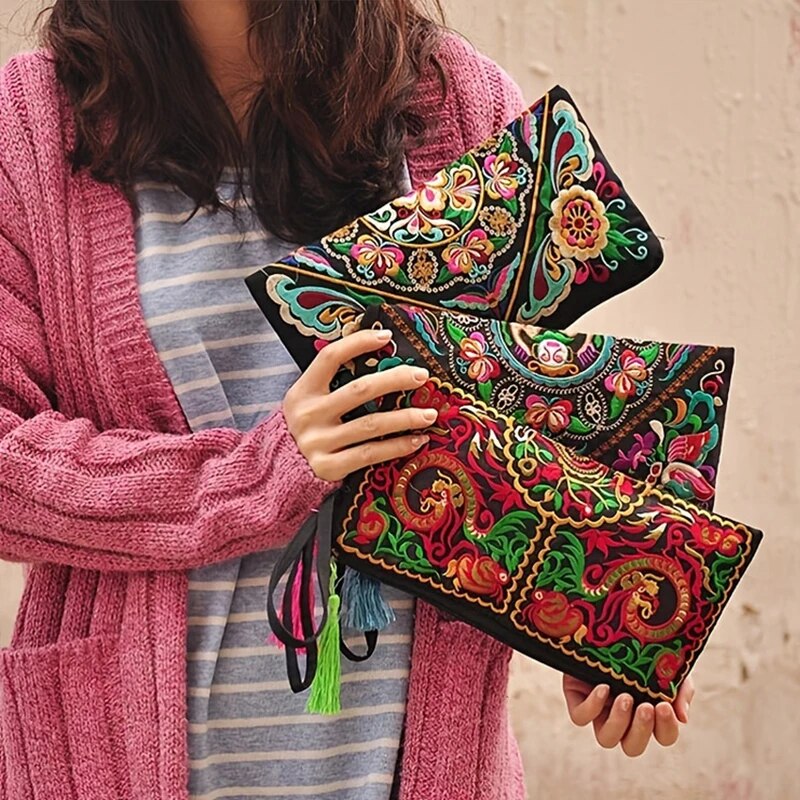 Ethnic Style Eembroidered Long Wallet Retro Large Capacity Handbag Womens Banquet Bag Mobile Phone Zero Wallet