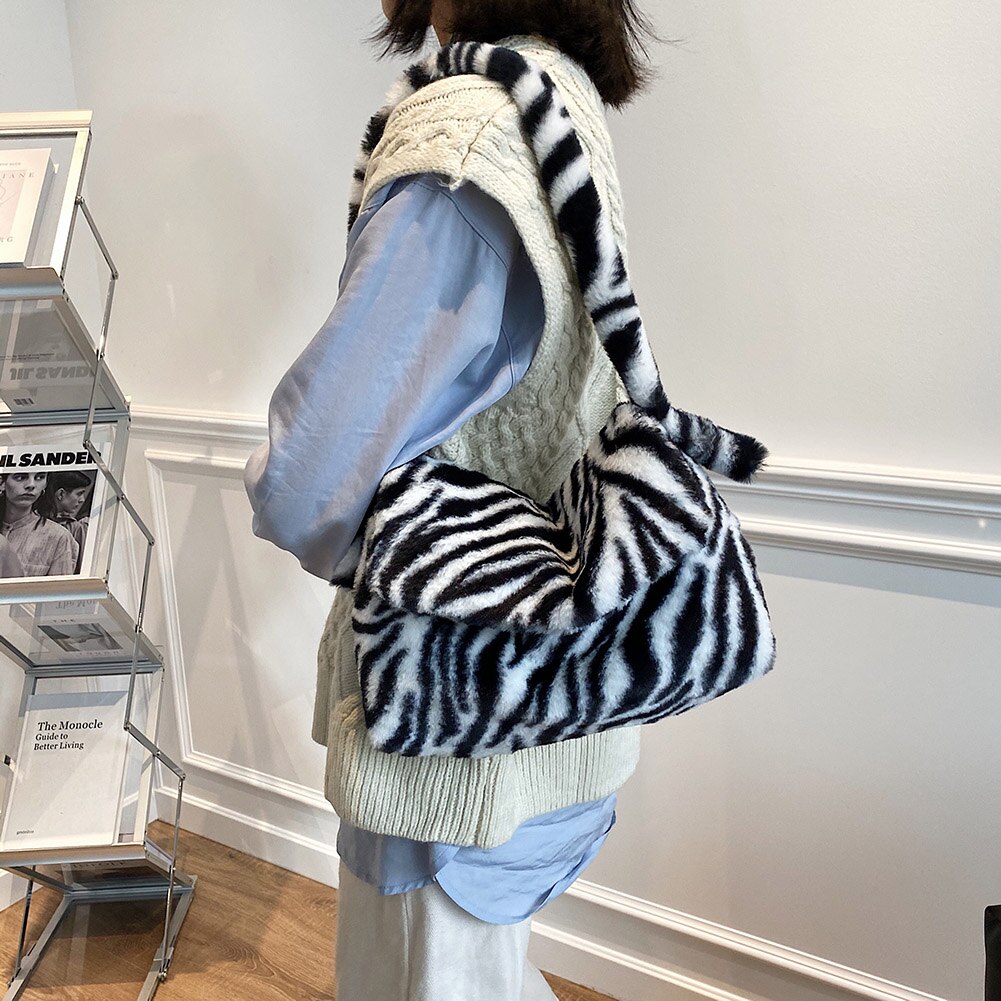 neue Herbst Winter Schulter Taschen Für Frauen Zebra Druck aufbringen Weichen Plüsch Crossbody-tasche Weibliche Warme Pelz Unterarm Taschen