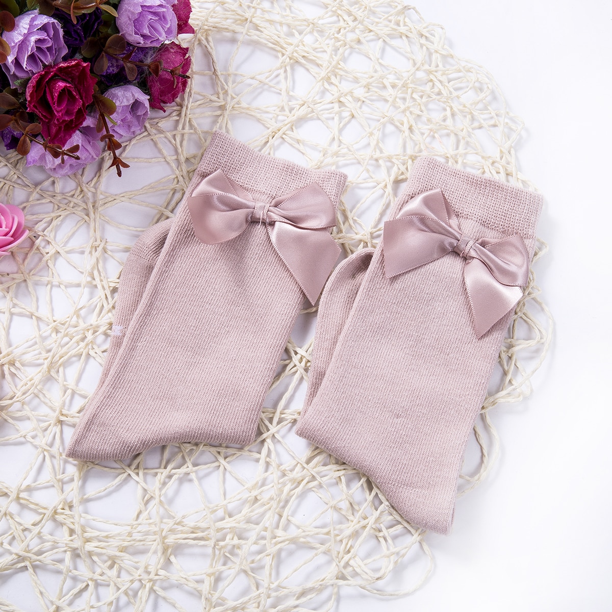 2019 Del Bambino Del Bambino Della Ragazza Calzini e Calzettoni Alti Al Ginocchio Principessa Calzini e Calzettoni per la Ragazza Dolce e Carino Lunghi Del Tubo Bambini di Colore Della Caramella Archi gamba Più Caldi 2-8T