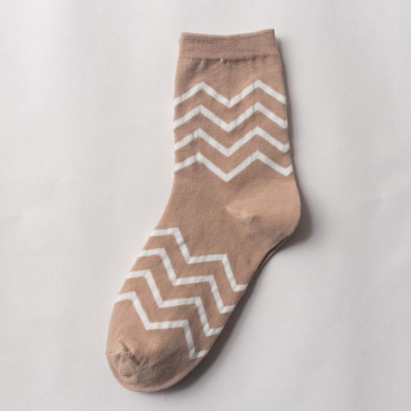 Fiction happy funny woman graphic cotton socks egg cloud rain wave dog foot mountain footprint socks spring casual: brown