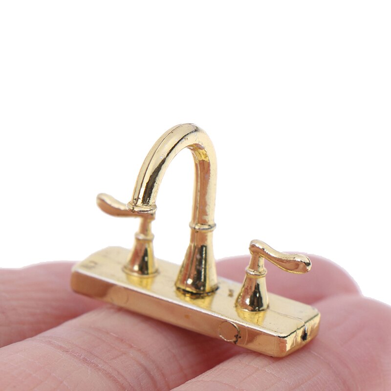 1/12 Dollhouse miniatura Accessori mini Vasca da Bagno Della Lega Rubinetto Acqua di Rubinetto Giocattoli di Modello per La Casa di Bambola di Simulazione Della Decorazione