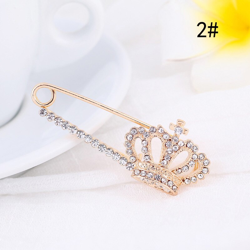 LNRRABC Elegante Kroon Crystal Flower Sjaal Gesp Broche Pin Revers Pin Kraag Vrouwen Meisje Pins Badges Voor Kleding Ornament: 7