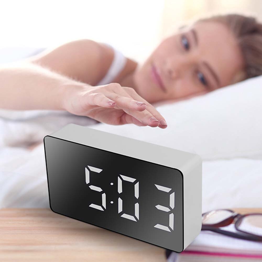 Alarma Digital de reloj con espejo y luz LED, posponer y visualización de hora nocturna, multifuncional, LCD, mesa de luz, escritorio, USB, 5v, sin batería, decoración del hogar