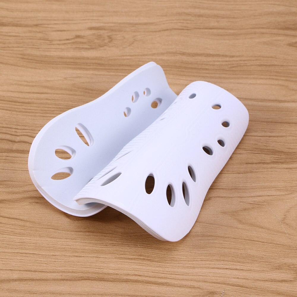 1 par leve respirável adulto bezerro equipamentos de proteção de equipamento de futebol para homem (branco)