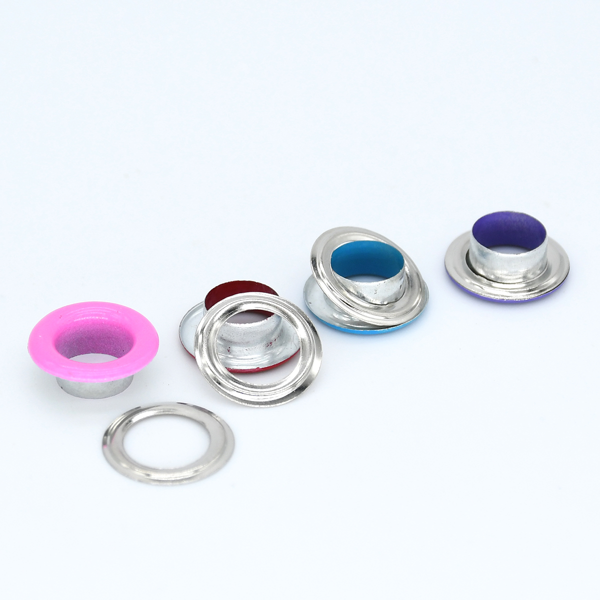 100 setzt 4,5 mm Ösen, Metallösen mit Unterlegscheibe für Kleidungsstück, Schuh, Gürtel, Hütte, Leder, Basteltasche, DIY-Reparaturteile, Zubehör