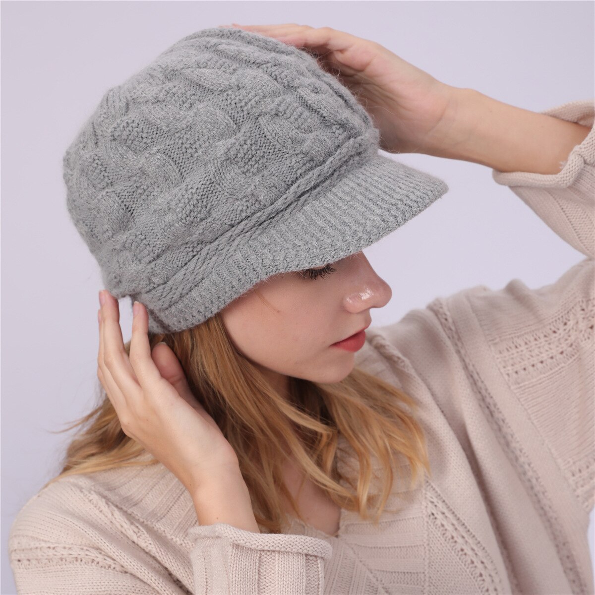 Color sólido más terciopelo lana 8 palabra Twist sombrero Otoño e Invierno de las mujeres de punto Cap