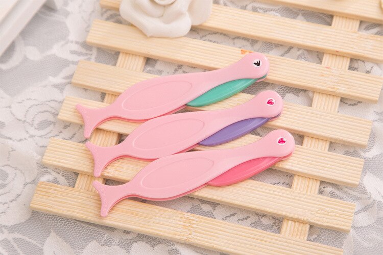 3 stks/partij Flamingo modellering threading mes Wenkbrauw Scheermes, Facial Hair Remover Wenkbrauw Trimmer
