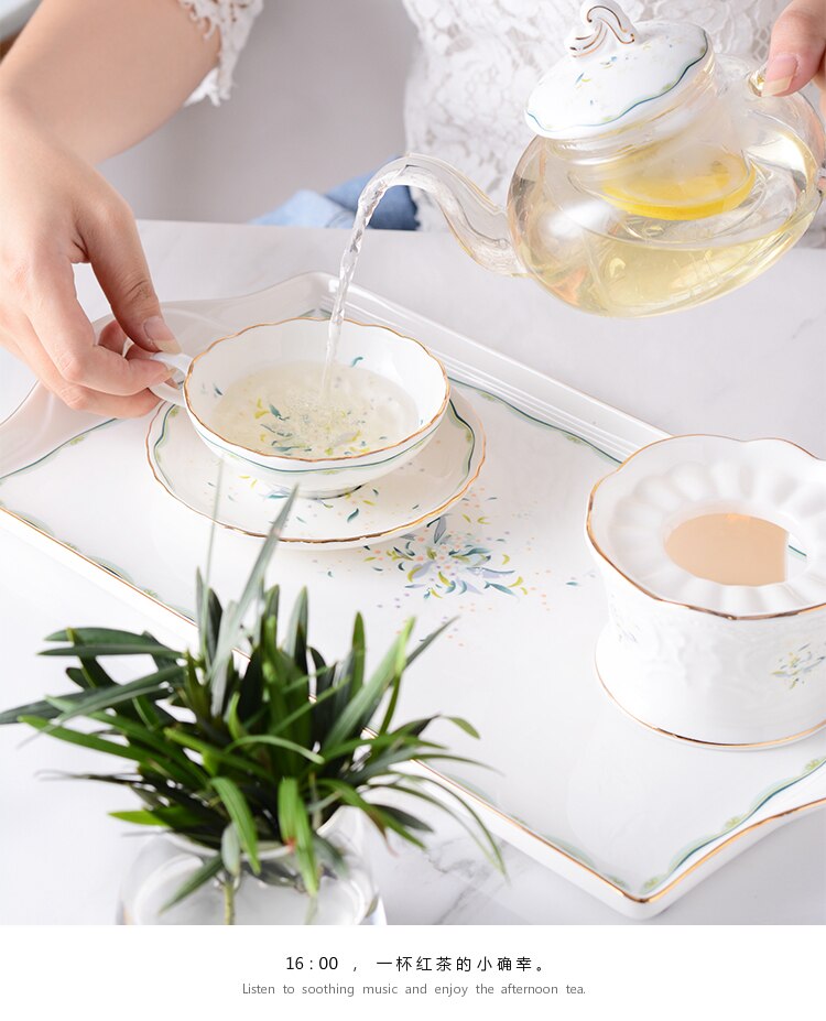 White Luxury Bone China Coffee Cup Beautiful and Saucer Set Cute Afternoon Tea Cup Filizanki Do Kawy Mug BD50CS