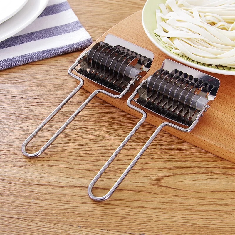 Spaetzle Makers Noodle Lattice Roller Stainless Steel Manual Pasta Dough Cutter Maker Pressing Machine Kitchen Gadgets