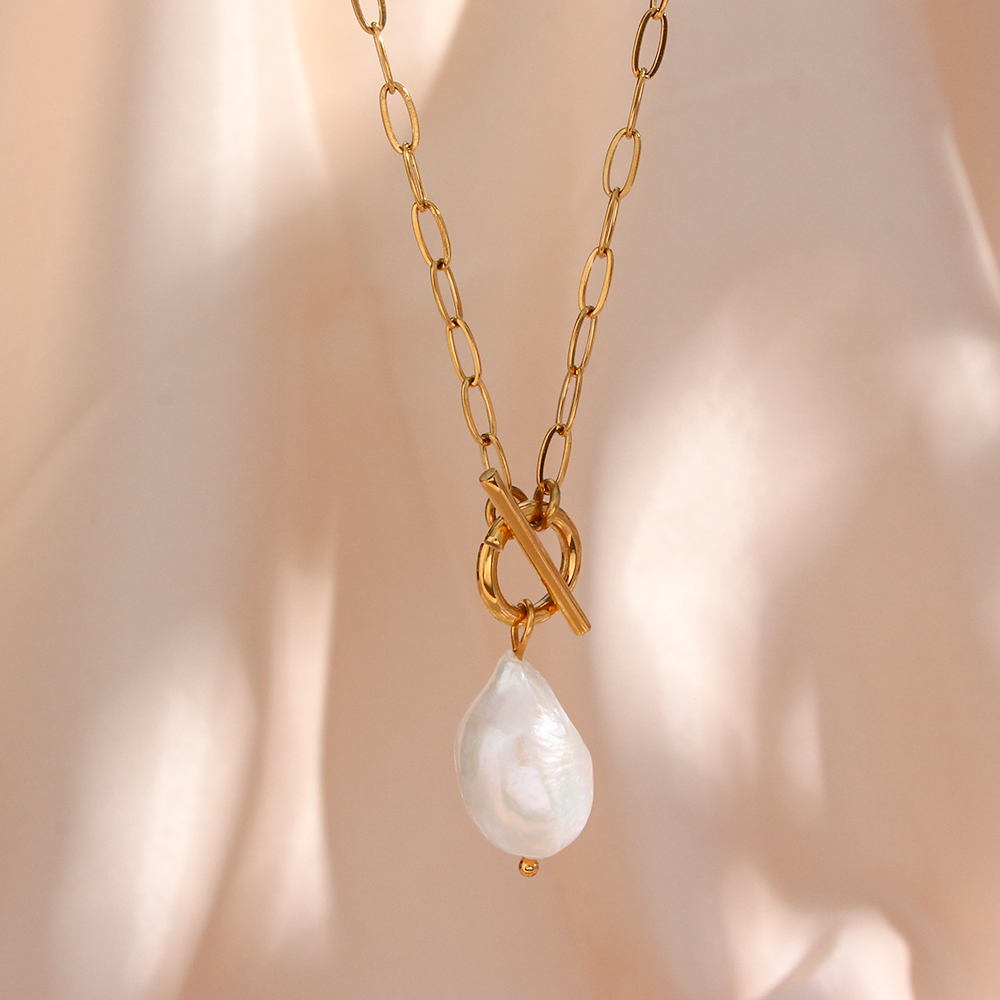 La. Muses-Pendentif perle d'eau douce baroque pour femme, collier en acier inoxydable, plaqué or 18 carats, de bijoux fantaisie