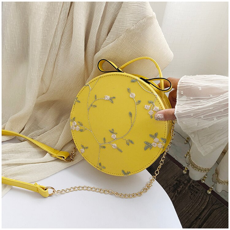 Sweet Lace Round Handbags PU Leather Women Crossbody Bags Female Small Fresh Flower Chain Shoulder Bags: Yellow