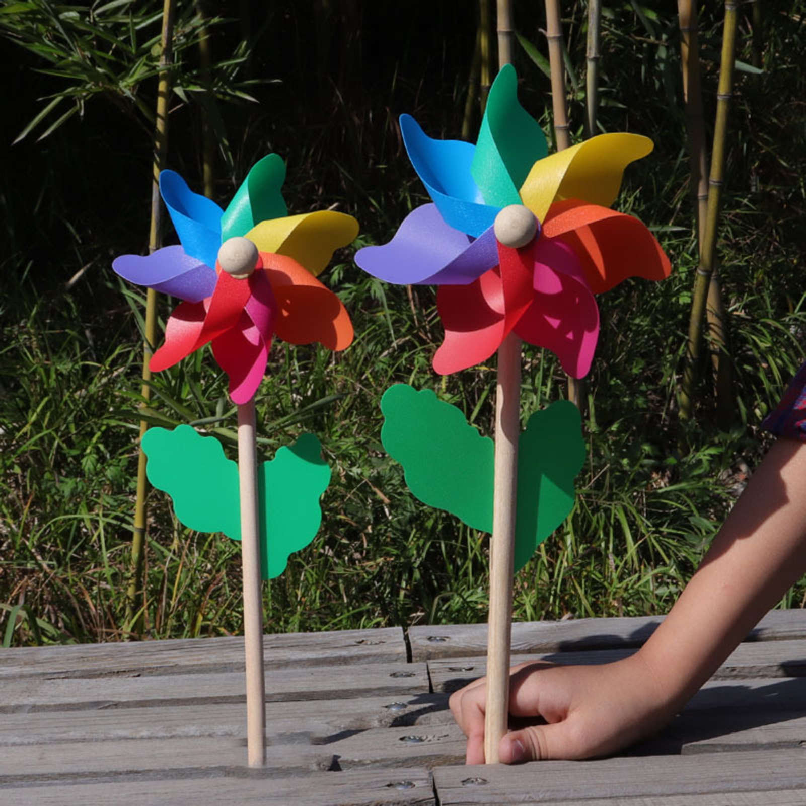 Moulin à vent arc-en-ciel avec piquet en bois, jouet pour enfants, Art déco de jardin,