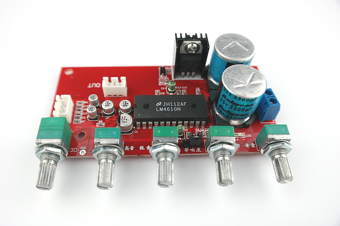 Carte de tonalité DC 12-24 V LM4610 avec circuit régulateur LM317