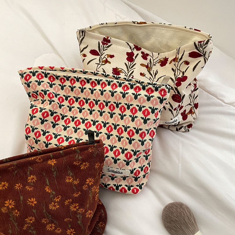 Kabel Kosmetik Tasche retro Blume drucken Kosmetik Tasche Tragbare Waschen Tasche Frauen Reisen Kosmetik Tasche Schönheit Lagerung Tasche