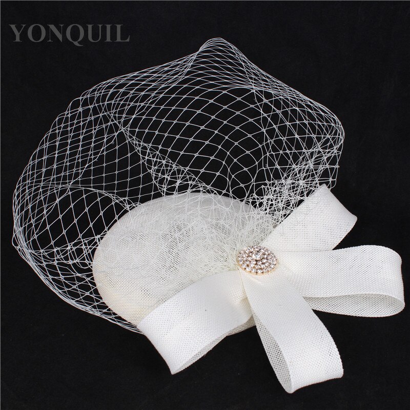 Vintage Mesh ślubne nakrycie głowy panna młoda elegancka moda Fascinator kapelusz kobiety formalne Party Chapeau z kapturem klip z welony nakrycia głowy