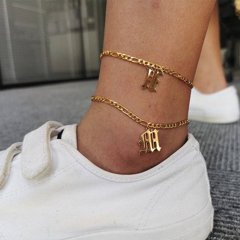 Initial fußkettchen für frauen Gold Kette knapp fußkettchen frauen boho edelstahl fußkettchen alt englisch schrift initialen Knöchel Armbinde