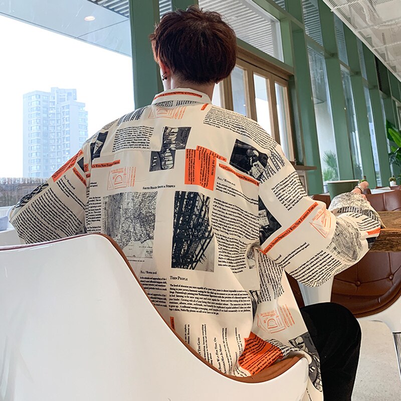 Harajuku streetwear japansk plus størrelse oversize løs avis graffiti kontrast trykt langærmet top kvinde mænd skjorte bluse