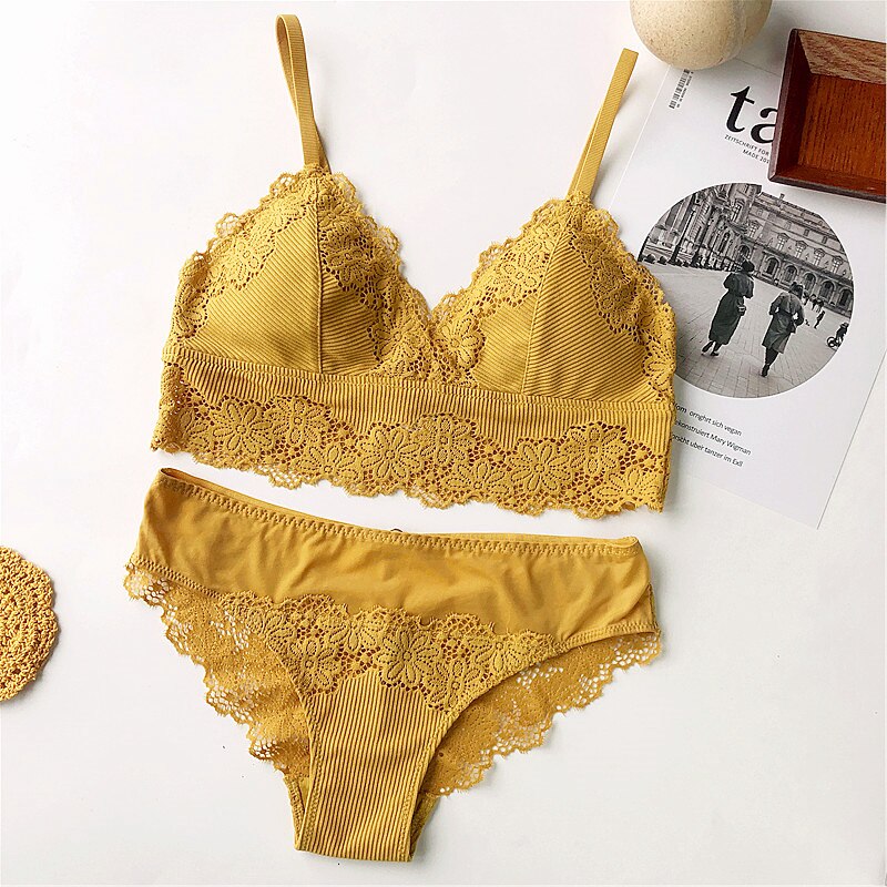 Wriufred Ribbed lace hollow bra panties sexy no steel ring triangle cup lingerie thin section comfortable underwear set: Gold / XL-85ABC