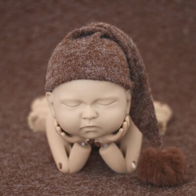 Unisex baby gebreide muts met lange staart schattige handgeweven gebreide muts fotografie rekwisieten voor jongens meisjes: Chocolade
