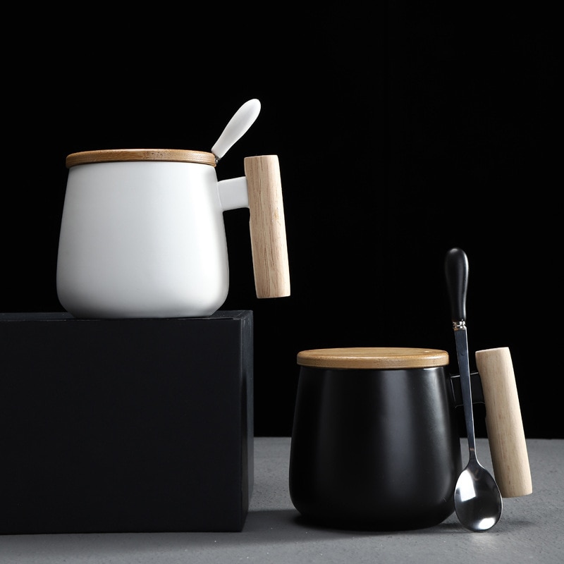 Nordisk stil sort hvid fedt krop kaffekrus med træhåndtag og ske moderne kontor kontor brug vand mælk drikke keramiske kopper