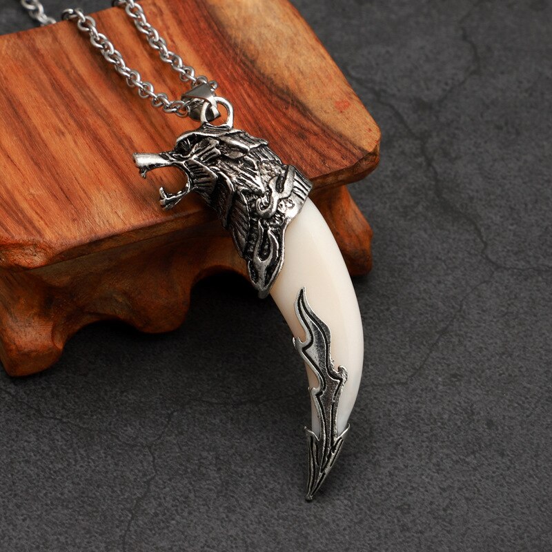 2022 Punk Cool Brave Men Wolf Teeth Pendant Necklace Women Men Lucky Jewelry Vintage Imitation Tooth Amulet Pendant Necklace: 1