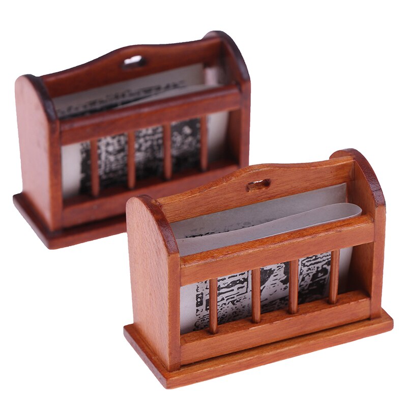 1Pc 1/12 skala domek dla lalek miniaturowa drewniana półka na książki śliczne mini akcesoria gazeta stojak zabawki lalki dom akcesoria