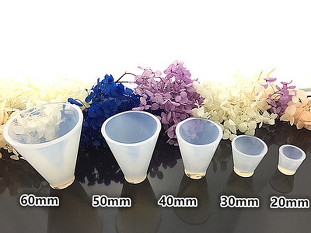 Triangular Pyramid Cone Mold Jewelry Making Tools Mold Pendant Silicone Resin Craft DIY Silicone Mold Candles