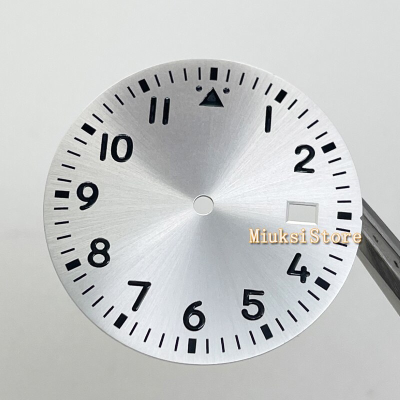 33.8Mm Zilver Kleur Horloge Onderdelen Steriele Sunburst Steel Wijzerplaat Fit NH35 Uurwerk Gezicht Groene Lichtgevende Marks Datum Venster: White