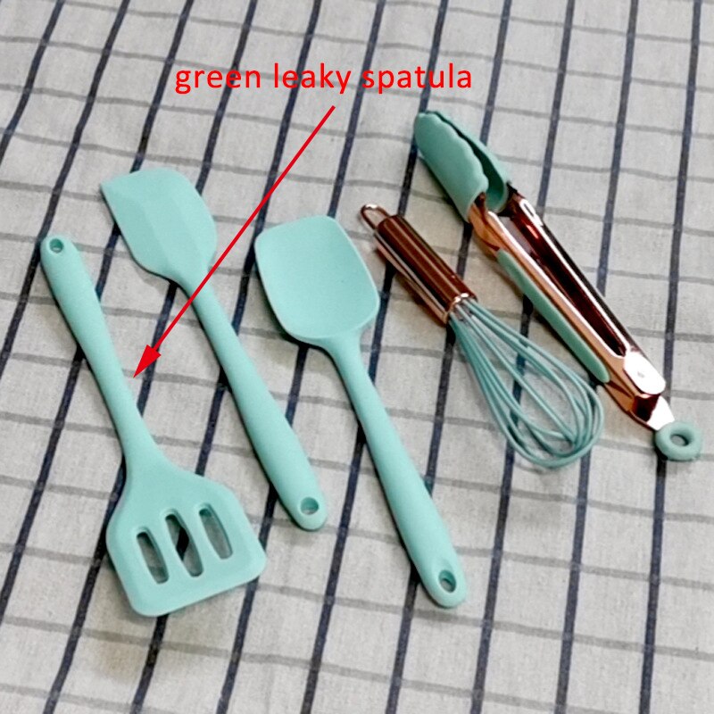 1Pcs Mini Baking Tools Spatula Shovel Food Grade Silicone Multi Purpose Kitchen Utensils 3Colors Cooking Supplies Non-stick: green leaky spatula