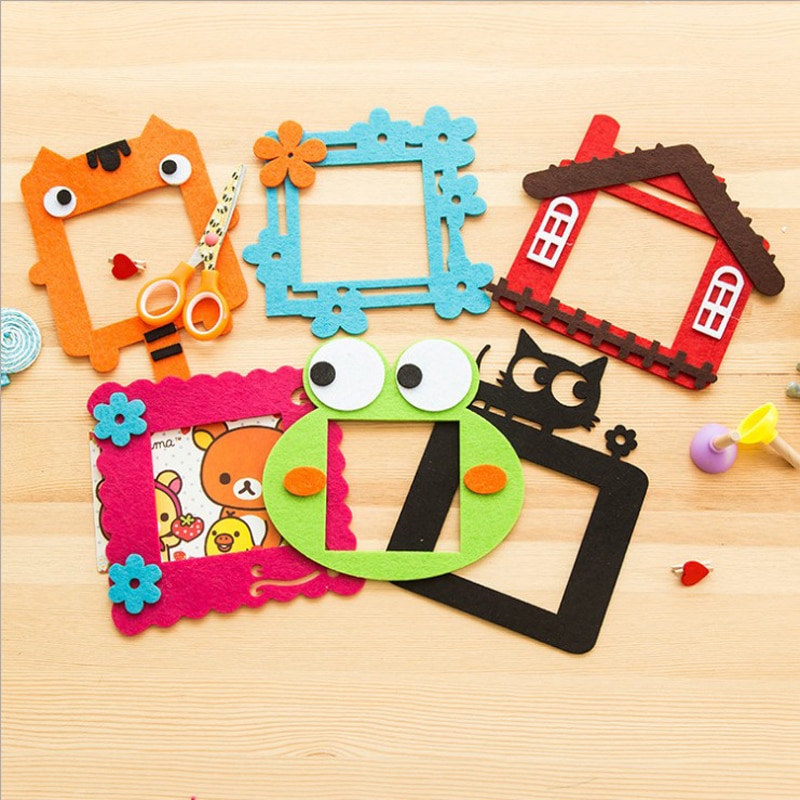 Słodki kreskówka filc dziurawy-na zewnątrz przełączanie naklejki kreatywna dekoracja domu kreskówka ścienna naklejki umieszczone filcowe puste gniazdo przełącznika